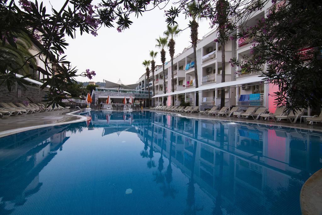 Mirage World Hotel イチュメレール エクステリア 写真